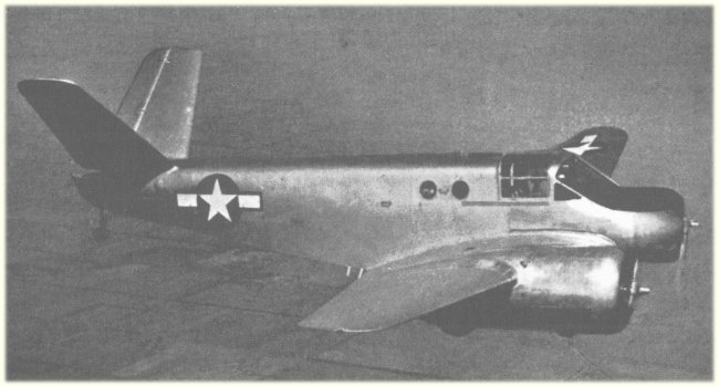 Vue d'un Beechcraft AT-10 Wichita exp&eacute;rimental (photo : Jane's fighting aircraft of World War II)