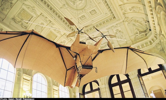 Vue du monoplan Cl&eacute;ment Ader Avion III (photo : JN Passieux - Mus&eacute;e des Arts et M&eacute;tiers, juin 2014)