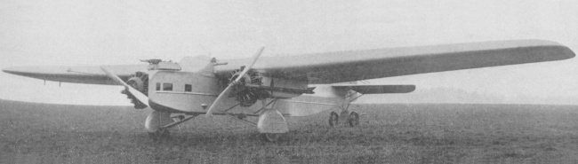 Vue d'un Bl&eacute;riot 137 (origine : Gallica - l'A&eacute;ronautique, Paris, juillet 1932)