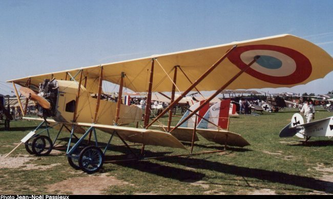 Vue d'une r&eacute;plique de Caudron G.3 (photo : JN Passieux, meeting de la Fert&eacute;-Alais 2003)