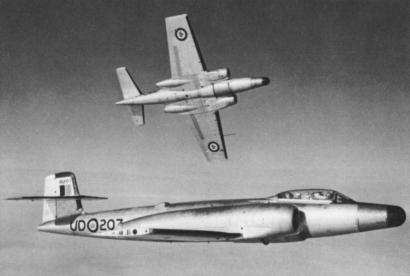 Vue d'Avro Canada CF-100 (photo : Encyclop&eacute;die illustr&eacute;e de l'Aviation dans le monde - David Mondey)