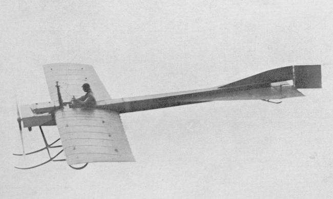 Vue d'un Deperdussin monoplan (photo : Gallica - Les A&eacute;roplanes de 1911 - Raymond de Gaston)