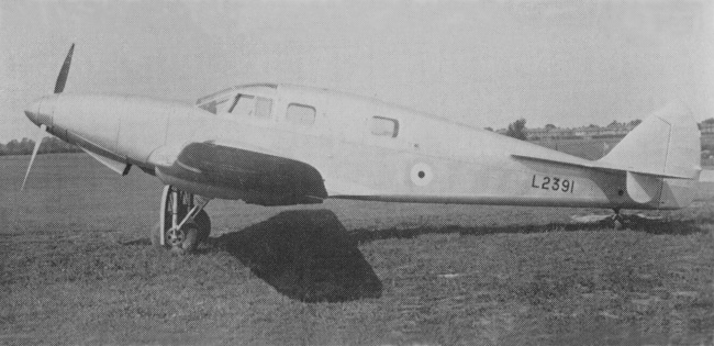 Vue d'un avion d'entra&icirc;nement D.H.93 (photo : Aircraft of the Royal Air Force 1918-57 - Owen Thetford)