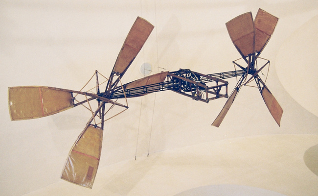 Vue d'une maquette de l'h&eacute;licopt&egrave;re Dufaux (photo : JN Passieux - Mus&eacute;e des Arts et M&eacute;tiers, juin 2014)