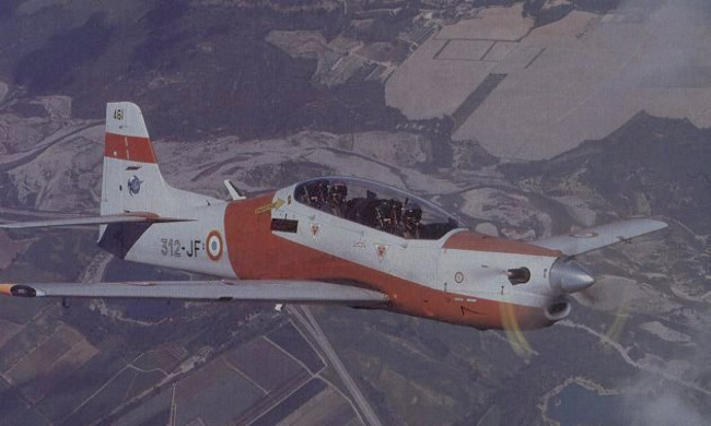 Vue d'un Embraer Tucano 312-JF (photo : Fr&eacute;d&eacute;ric Lert)