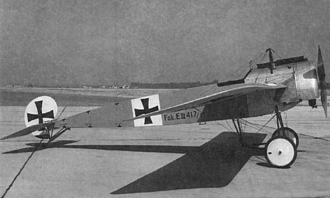 Vue d'un chasseur monoplan Fokker E (photo : Pierre Gaillard/L&eacute;gendaires Avions du Monde F. Besse et J. Molveau)