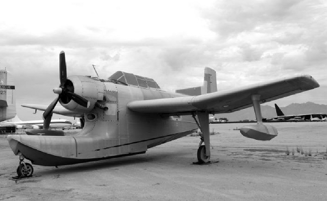 Vue d'un Grumman XJL Columbia
