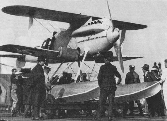 Vue du Gloster IIIA &agrave; Baltimore en 1925 (photo : Michael Gough - AirPower Novembre 2005)