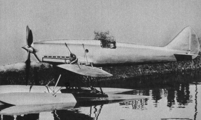 Vue de l'hydravion de comp&eacute;tition H.D.412 (photo : Science et Vie Aviation 1977)
