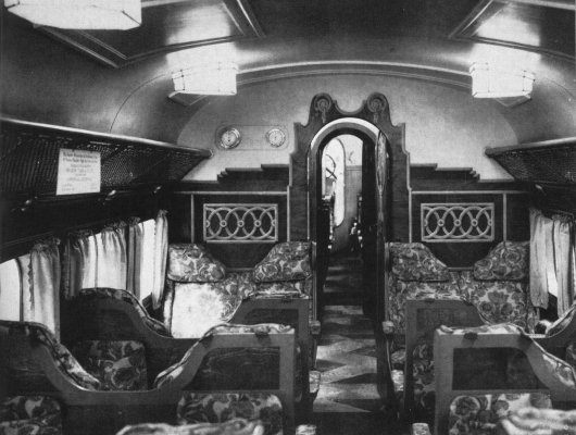Cabine du H.P.42W, lignes europ&eacute;ennes (photo : Pictorial History of BOAC and Imperial Airways Kenneth Munson)