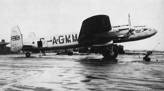 Vue du Lancastrian de BOAC Nepal &agrave; Heathtrow (photo : Pictorial History of BOAC and Imperial Airways Kenneth Munson - A. S. C. Lumsden)