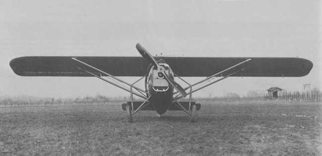 Vue d'un Lat&eacute;co&egrave;re 25 (photo : Icare Saint-Exup&eacute;ry premi&egrave;re &eacute;poque 1900-1930, juin 1974)