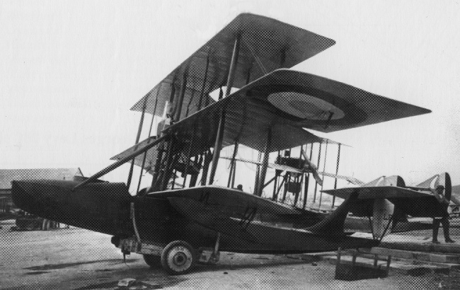 Vue d'un hydravion Levy-Besson 200 ch (origine : L'aviation maritime fran&ccedil;aise pendant la Grande Guerre - ARDHAN - SHAA/Fouqu&eacute;)