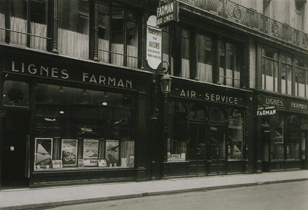 Vue de l'agence des Lignes A&eacute;riennes Farman (photo : Le Patrimoine de l'aviation fran&ccedil;aise - l'Illustration, 1932)