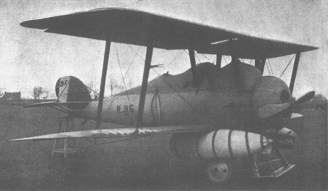 Vue d'un Parnall Panther ballon ventral gonfl&eacute; (photo : Jane's fighting aircraft of World War I)