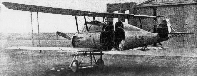 Vue d'un Parnall Panther fuselage repli&eacute; (photo : Jane's fighting aircraft of World War I)