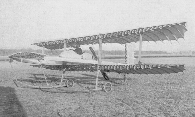 Vue d'un Paulhan biplan (photo : Gallica - Les A&eacute;roplanes de 1911 - Raymond de Gaston)