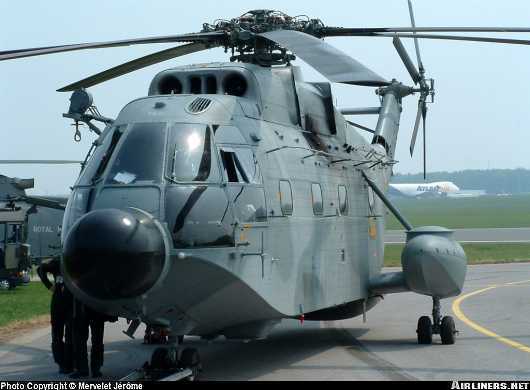 Vue d'un Super Frelon (photo : J&eacute;r&ocirc;me Mervelet)