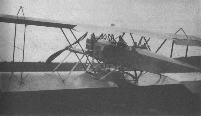 Vue arri&egrave;re d'un Salmson-Moineau SM-1 (photo : Ren&eacute; Moineau, aviateur et inventeur - Jean-Louis Moineau)