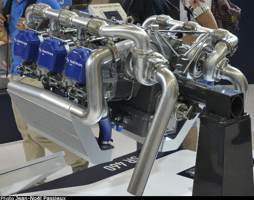 Vue d'un moteur &agrave; plat SMA SR460 (photo : JN Passieux, Salon du Bourget 2015)