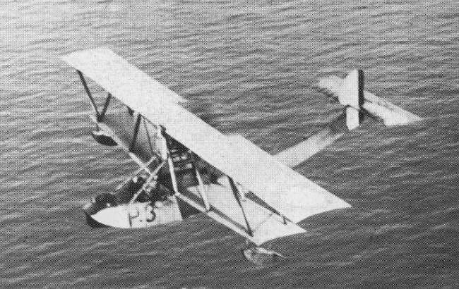 Vue d'un hydravion Tellier 200 ch (origine : L'aviation maritime fran&ccedil;aise pendant la Grande Guerre - ARDHAN - Lebourg)