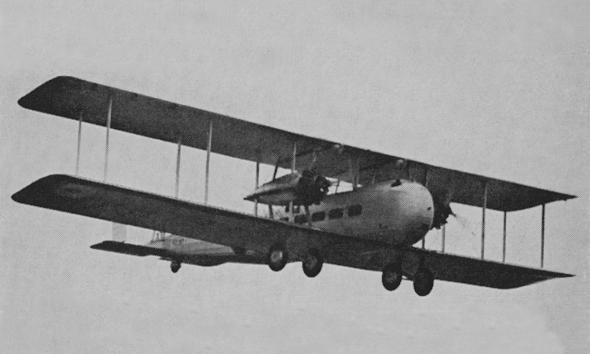 Vue d'un transport de troupes Vickers Valentia (photo : Aircraft of the Royal Air Force 1918-57 - Owen Thetford)