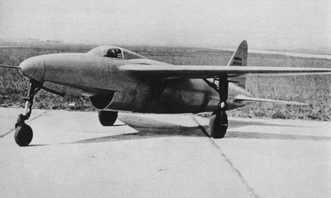 Vue du VG 70 (photo : Jane's pocket book 12 Research and experimental aircraft - Michael J.H. Taylor)