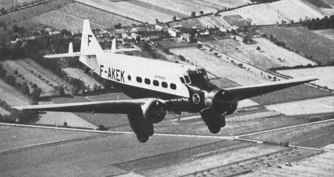 Vue d'un Wibault 283 d'Air France (photo : Histoire de l'aviation Ren&eacute; Chambe - Air France)