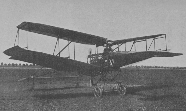 Vue d'un Zens biplan (photo : Gallica - L'Id&eacute;e a&eacute;rienne, Aviation, Les Oiseaux artificiels, 1909)