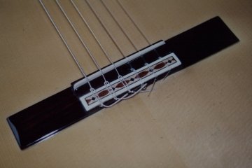 Chevalet de guitare classique Burget